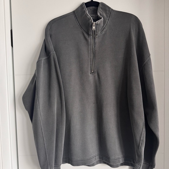 Abercrombie Men's Charcoal Quarter-Zip Sweater - Picture 3 of 5